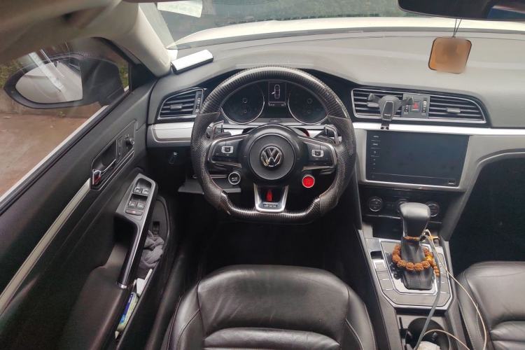 Used Volkswagen Lamando 2017 280TSI DSG Comfort Edition Steering Wheel