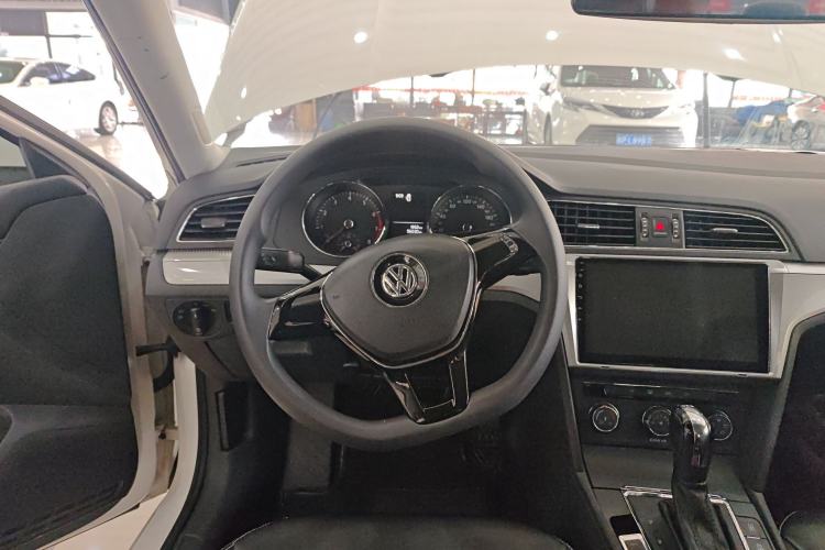 Used Volkswagen Lamando 2017 230TSI DSG Fashion Edition Steering Wheel