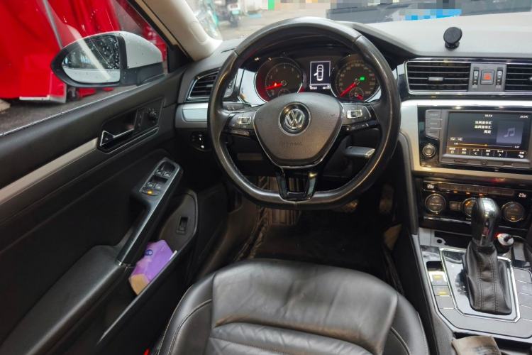 Used Volkswagen Lamando 2017 280TSI DSG Comfort Edition Steering Wheel