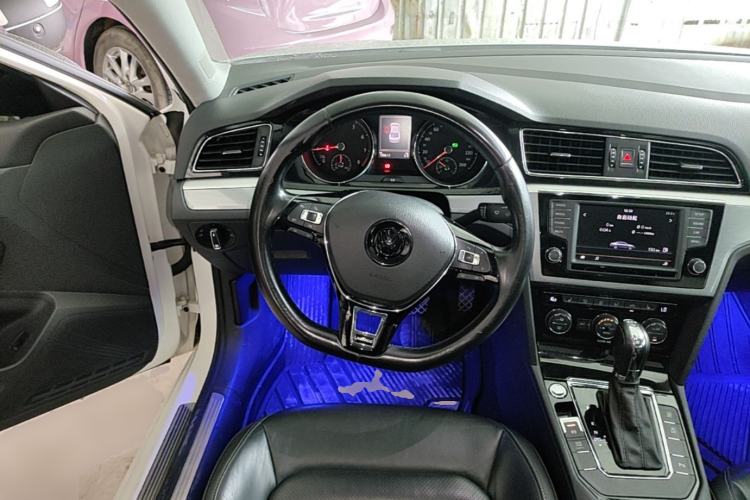 Used Volkswagen Lamando 2017 280TSI DSG Luxury Edition Steering Wheel