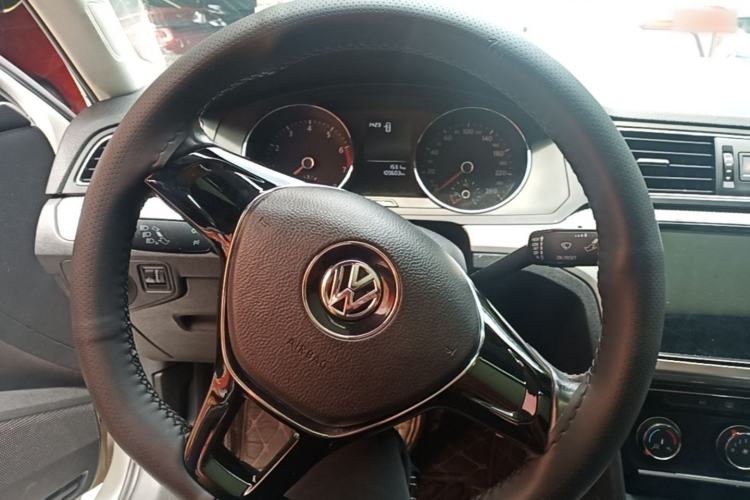 Used Volkswagen Lamando 2017 230TSI DSG Fashion Edition Steering Wheel