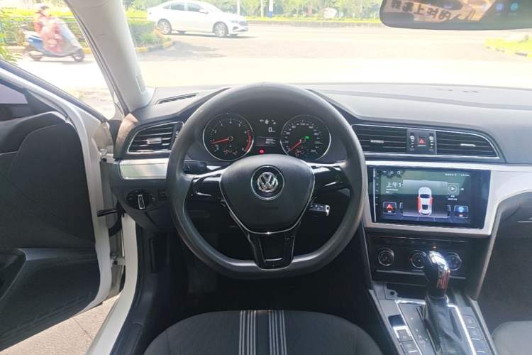 Used Volkswagen Lamando 2017 230TSI DSG Fashion Edition Steering Wheel