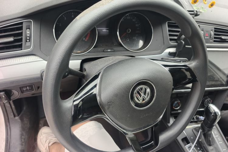 Used Volkswagen Lamando 2017 230TSI DSG Fashion Edition Steering Wheel