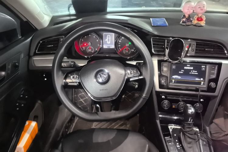 Used Volkswagen Lamando 2017 280TSI DSG Comfort Edition Steering Wheel