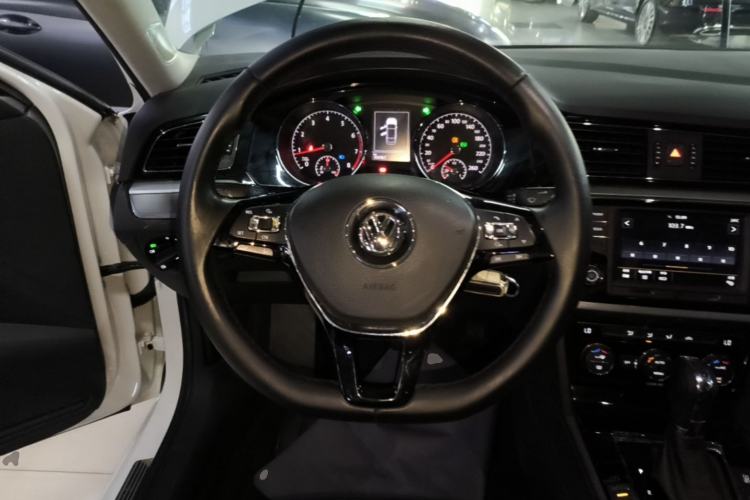 Used Volkswagen Lamando 2017 280TSI DSG Comfort Edition Steering Wheel
