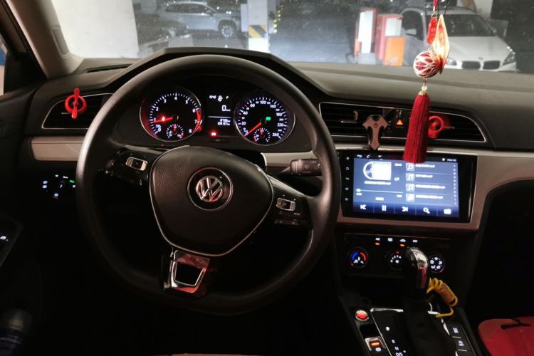Used Volkswagen Lamando 2017 230TSI DSG Fashion Edition Steering Wheel