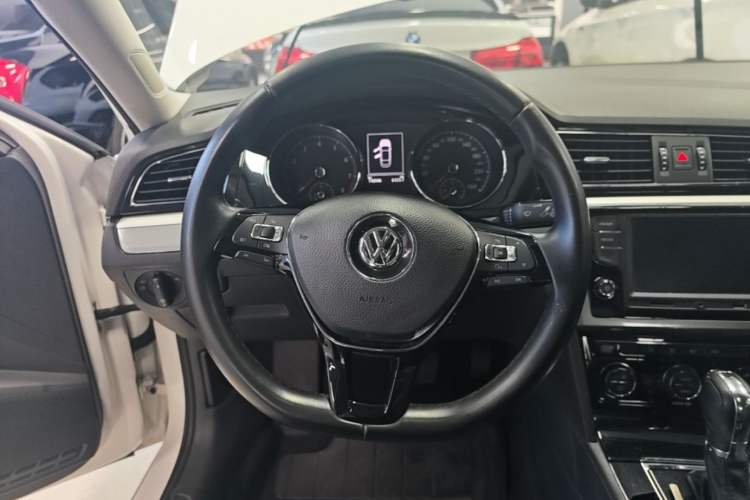 Used Volkswagen Lamando 2017 280TSI DSG Comfort Edition Steering Wheel