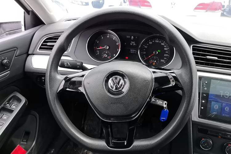 Used Volkswagen Lamando 2017 230TSI DSG Fashion Edition Steering Wheel