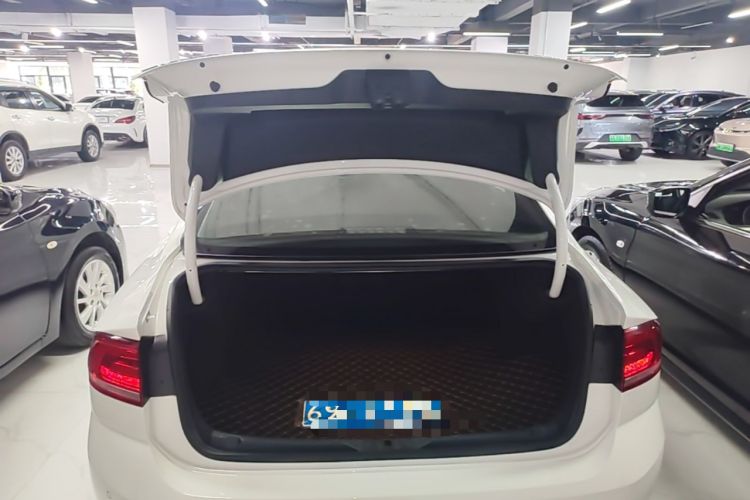 Used Volkswagen Lamando 2017 280TSI DSG Luxury Edition Trunk