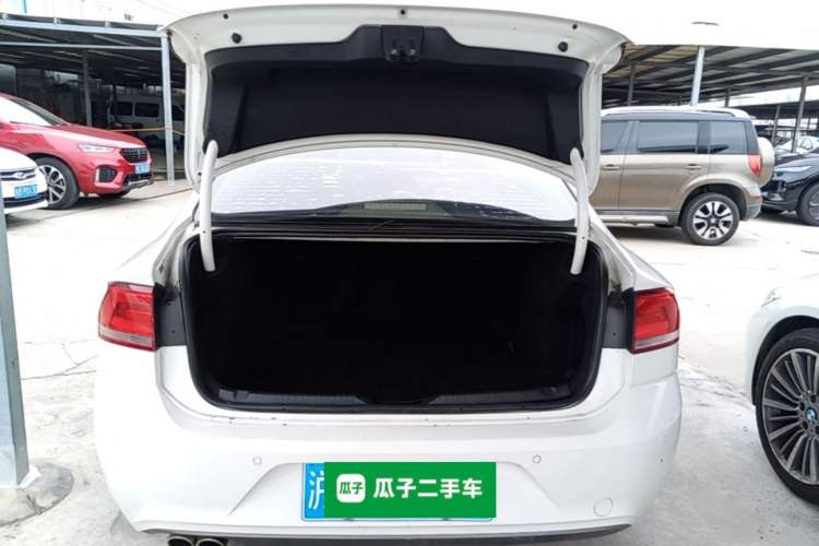 Used Volkswagen Lamando 2017 280TSI DSG Comfort Edition Trunk