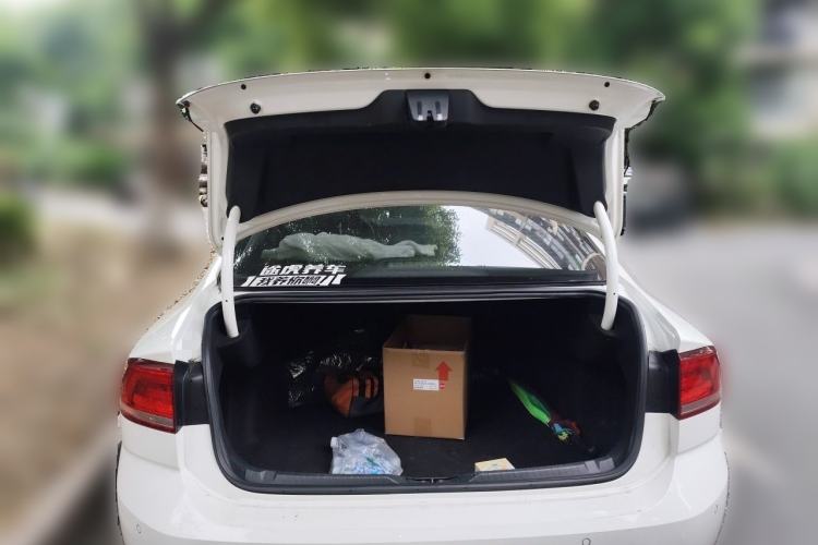 Used Volkswagen Lamando 2017 230TSI DSG Fashion Edition Trunk