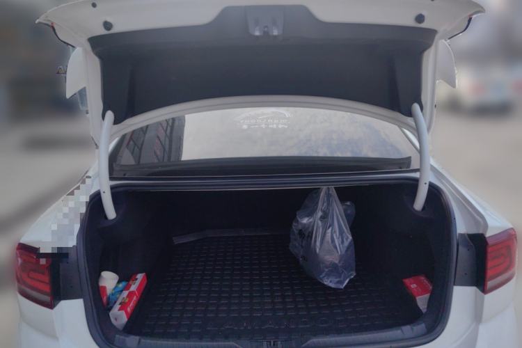 Used Volkswagen Lamando 2017 2.0T GTS Trunk
