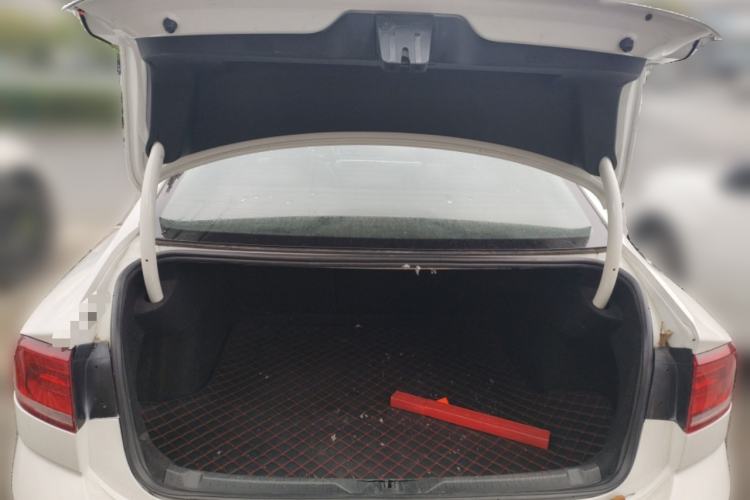 Used Volkswagen Lamando 2017 280TSI DSG Comfort Edition Trunk