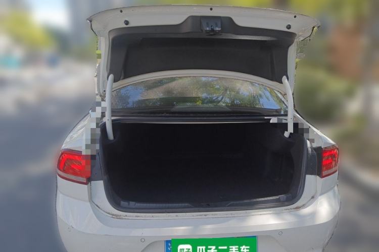 Used Volkswagen Lamando 2017 230TSI DSG Fashion Edition Trunk