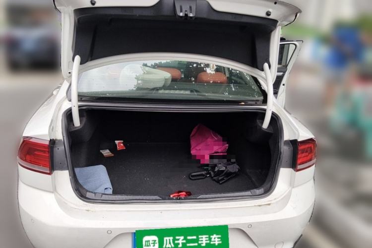 Used Volkswagen Lamando 2017 230TSI DSG Fashion Edition Trunk