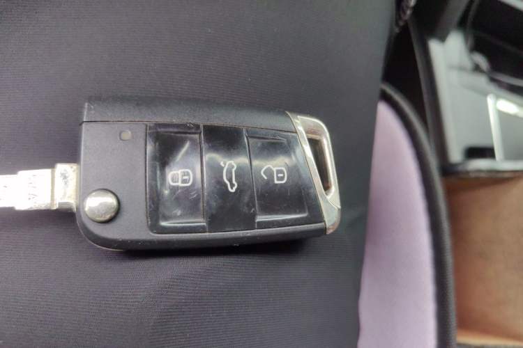 Used Volkswagen Lamando 2017 230TSI DSG Fashion Edition Vehicle Key