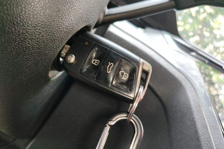 Used Volkswagen Lamando 2017 230TSI DSG Fashion Edition Vehicle Key