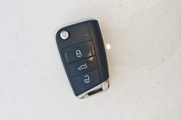 Used Volkswagen Lamando 2017 230TSI DSG Fashion Edition Vehicle Key