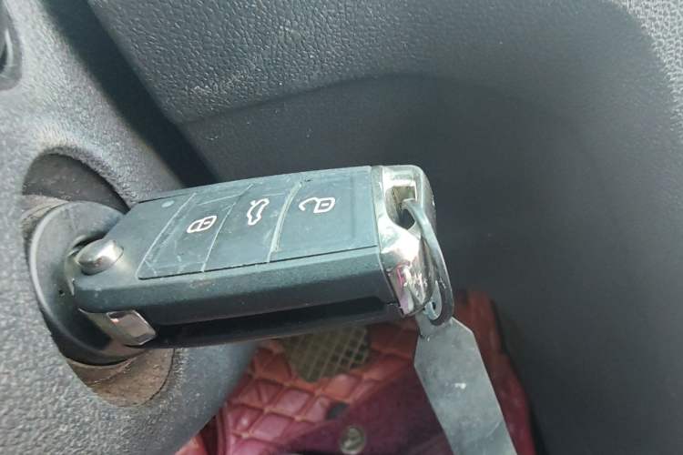Used Volkswagen Lamando 2017 230TSI DSG Fashion Edition Vehicle Key