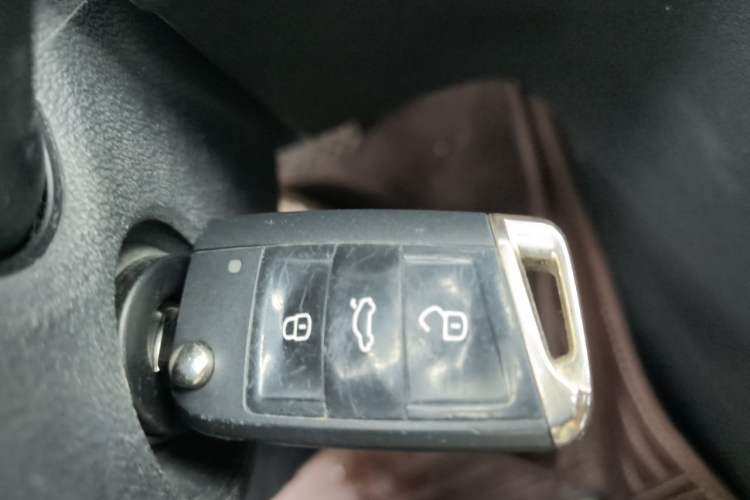 Used Volkswagen Lamando 2017 280TSI DSG Comfort Edition Vehicle Key