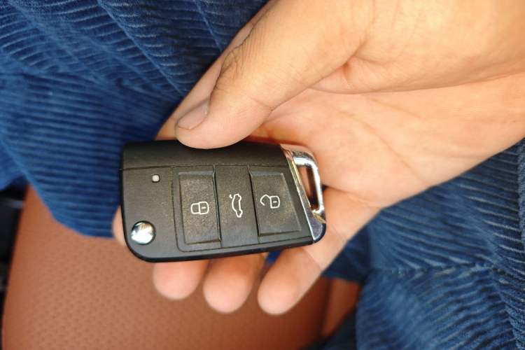 Used Volkswagen Lamando 2017 230TSI DSG Fashion Edition Vehicle Key