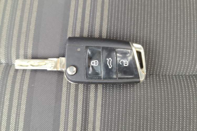 Used Volkswagen Lamando 2017 230TSI DSG Fashion Edition Vehicle Key