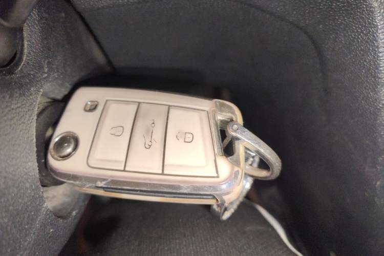 Used Volkswagen Lamando 2017 230TSI DSG Fashion Edition Vehicle Key