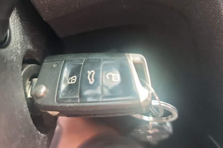 Used Volkswagen Lamando 2017 280TSI DSG Comfort Edition Vehicle Key