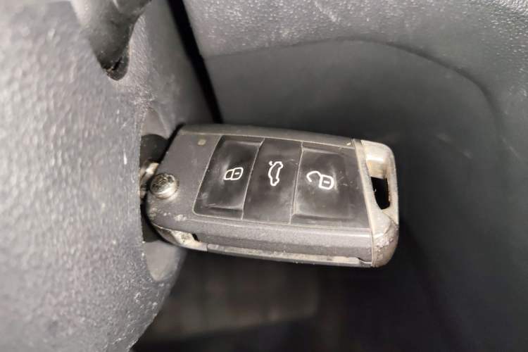 Used Volkswagen Lamando 2017 280TSI DSG Comfort Edition Vehicle Key