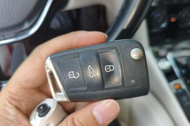 Used Volkswagen Lamando 2017 280TSI DSG Luxury Edition Vehicle Key