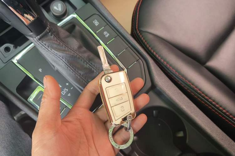 Used Volkswagen Lamando 2017 230TSI DSG Fashion Edition Vehicle Key