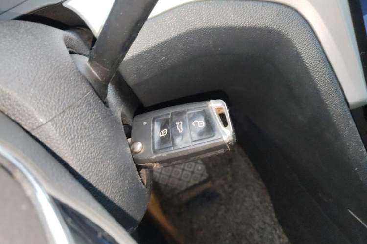 Used Volkswagen Lamando 2017 230TSI DSG Fashion Edition Vehicle Key