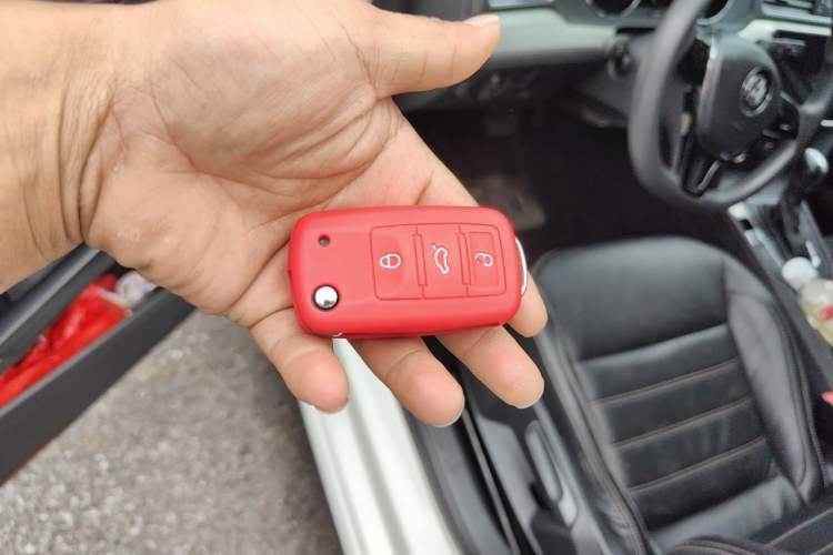 Used Volkswagen Lamando 2017 230TSI DSG Fashion Edition Vehicle Key
