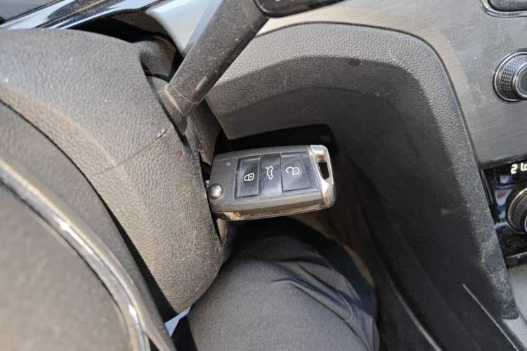 Used Volkswagen Lamando 2017 280TSI DSG Comfort Edition Vehicle Key