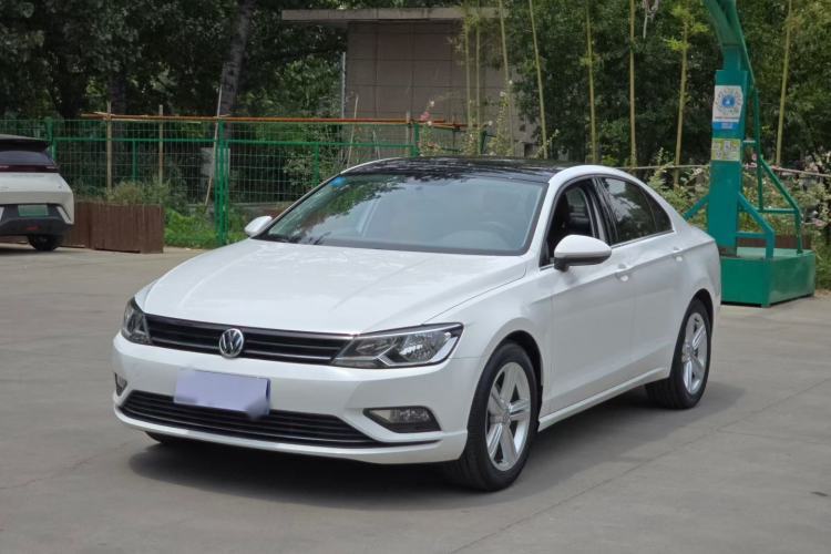 Used Volkswagen Lamando 2017 280TSI DSG Comfort Edition Guazi used car, China used car export, Used car for sale, Used  cars, Cheapest cars for sale