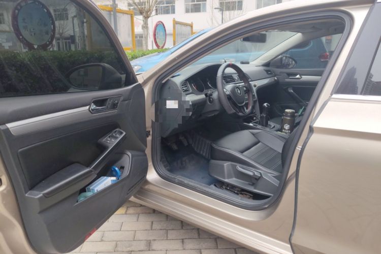 Used Volkswagen Lamando 2017 230TSI Manual Trend Edition Driver Seat