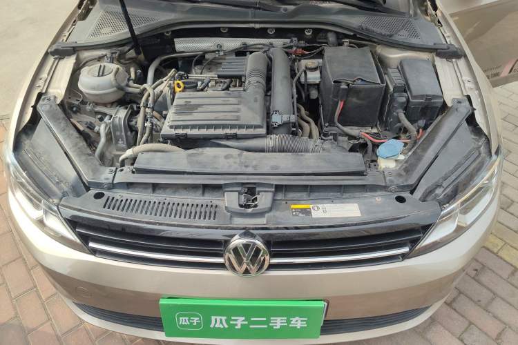 Used Volkswagen Lamando 2017 230TSI Manual Trend Edition Engine Bay