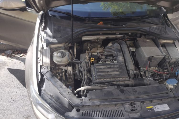 Used Volkswagen Lamando 2017 230TSI DSG Fashion Edition Engine Bay Right