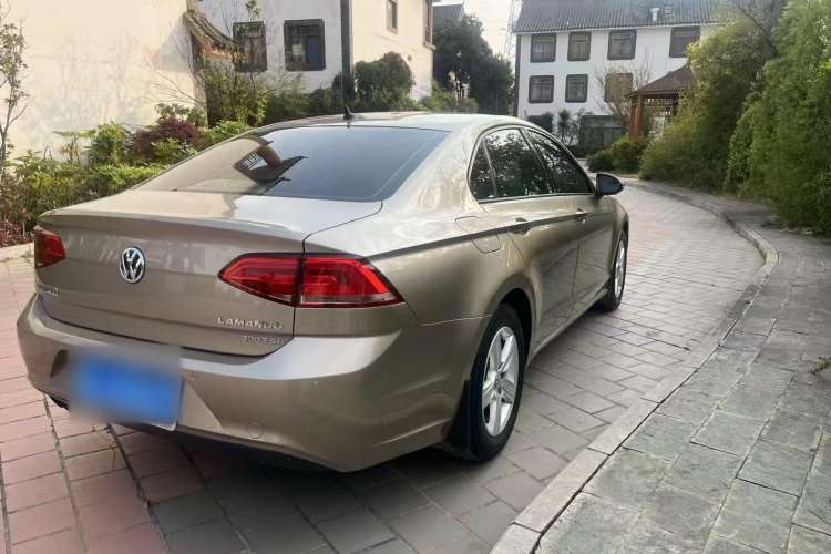 Used Volkswagen Lamando 2017 230TSI DSG Fashion Edition Exterior 3