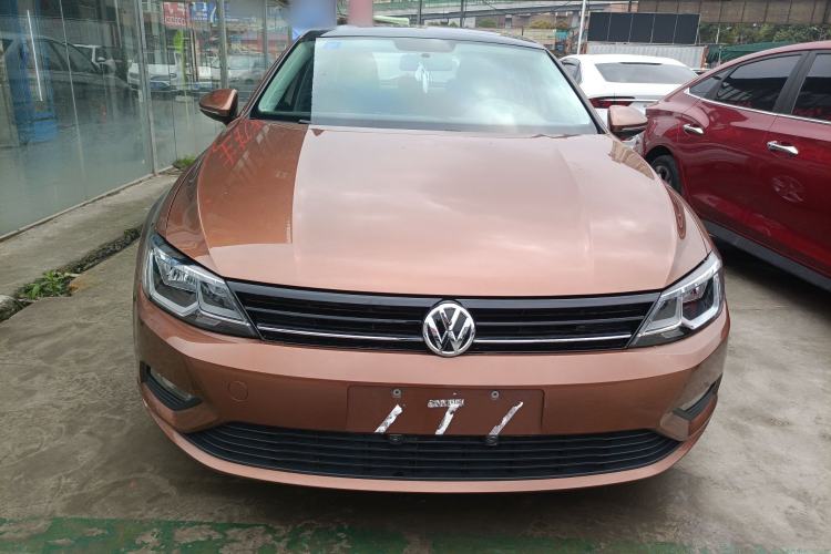 Used Volkswagen Lamando 2017 230TSI DSG Fashion Edition Front