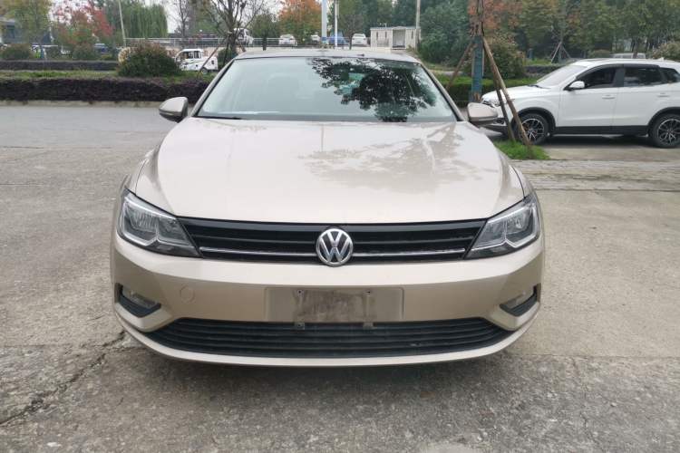 Used Volkswagen Lamando 2017 230TSI DSG Fashion Edition Front