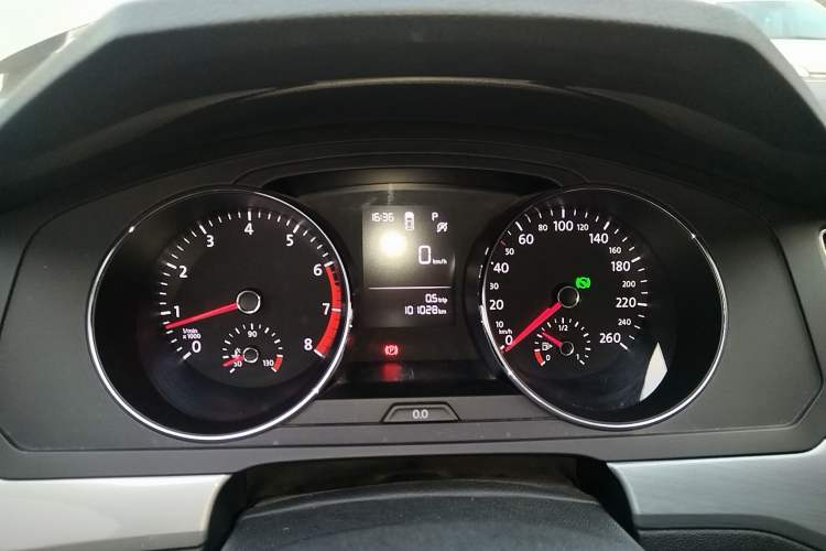 Used Volkswagen Lamando 2017 230TSI DSG Fashion Edition Instrument Cluster