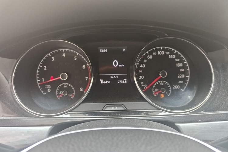 Used Volkswagen Lamando 2017 280TSI DSG Comfort Edition Instrument Cluster