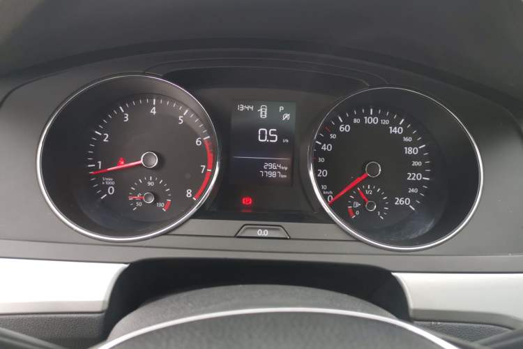Used Volkswagen Lamando 2017 230TSI DSG Fashion Edition Instrument Cluster