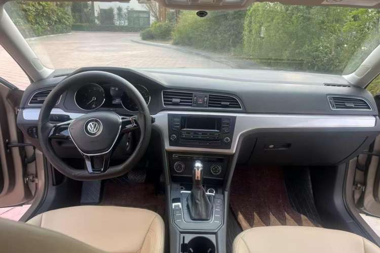 Used Volkswagen Lamando 2017 230TSI DSG Fashion Edition Interior 1