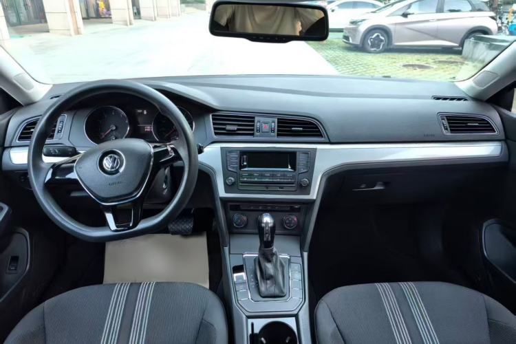 Used Volkswagen Lamando 2017 230TSI DSG Fashion Edition Interior 1