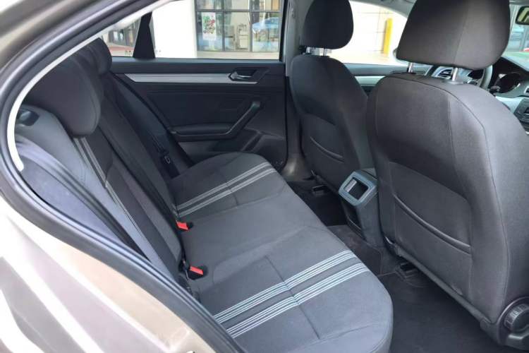 Used Volkswagen Lamando 2017 230TSI DSG Fashion Edition Interior 3