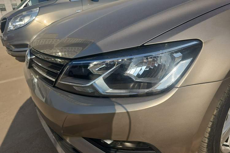 Used Volkswagen Lamando 2017 230TSI DSG Fashion Edition Left Front Headlight