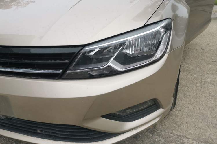 Used Volkswagen Lamando 2017 230TSI DSG Fashion Edition Left Front Headlight