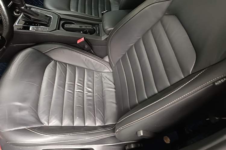 Used Volkswagen Lamando 2017 280TSI DSG Comfort Edition Left Front Seat